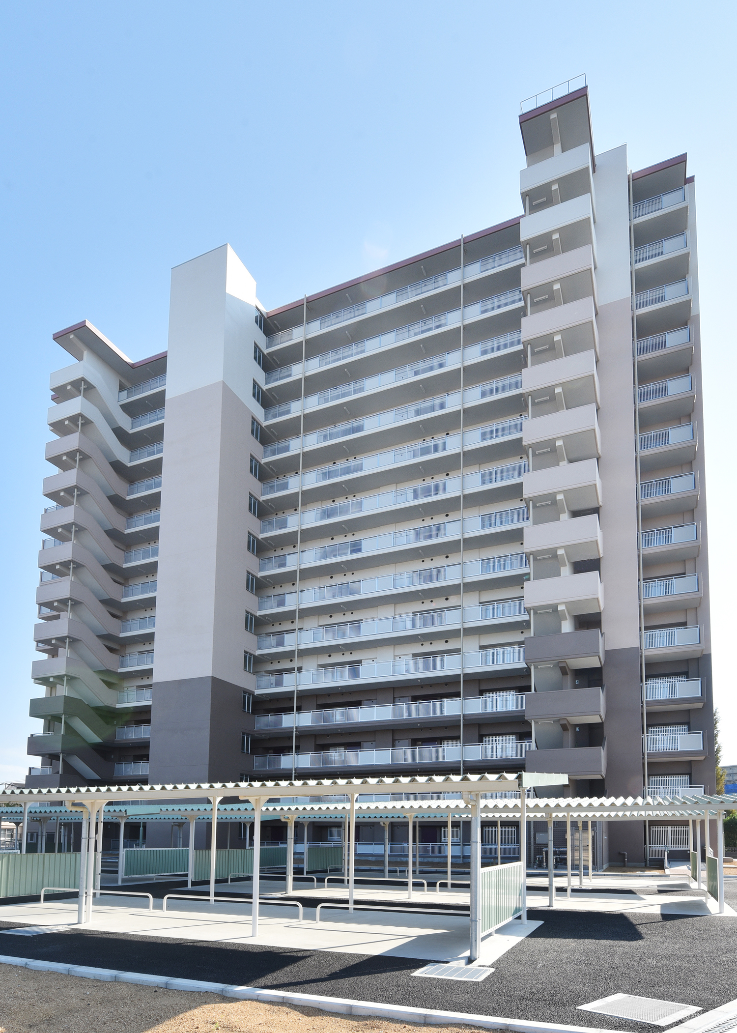 大阪市営 鶴町住宅3号館建設工事 | 花谷建設株式会社